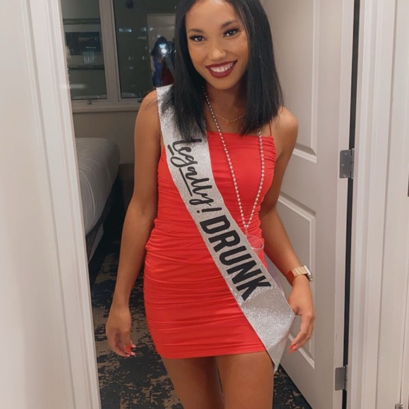 Mini Red Dress - Picture 4 of 4